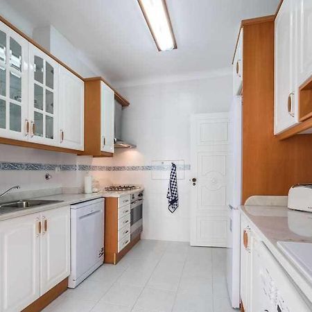 Apart Lisboa Confortavel 2 Quartos Com Terraco オディヴェーラス エクステリア 写真