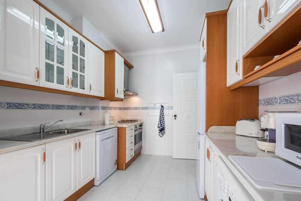 Apart Lisboa Confortavel 2 Quartos Com Terraco オディヴェーラス エクステリア 写真