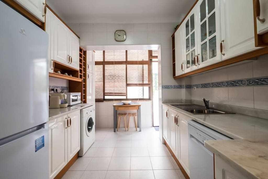 Apart Lisboa Confortavel 2 Quartos Com Terraco オディヴェーラス エクステリア 写真