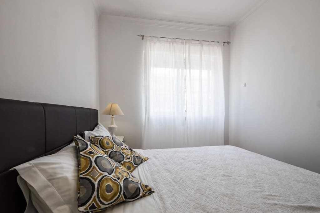 Apart Lisboa Confortavel 2 Quartos Com Terraco オディヴェーラス エクステリア 写真